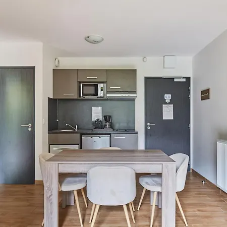 아파트호텔 Odalys Isatis 4*