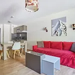 מלון דירות Odalys Isatis 4*