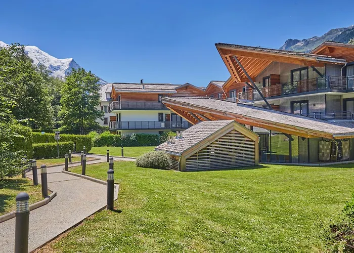 Odalys Isatis Aparthotel 4*