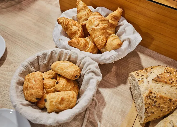 Odalys Isatis מלון דירות