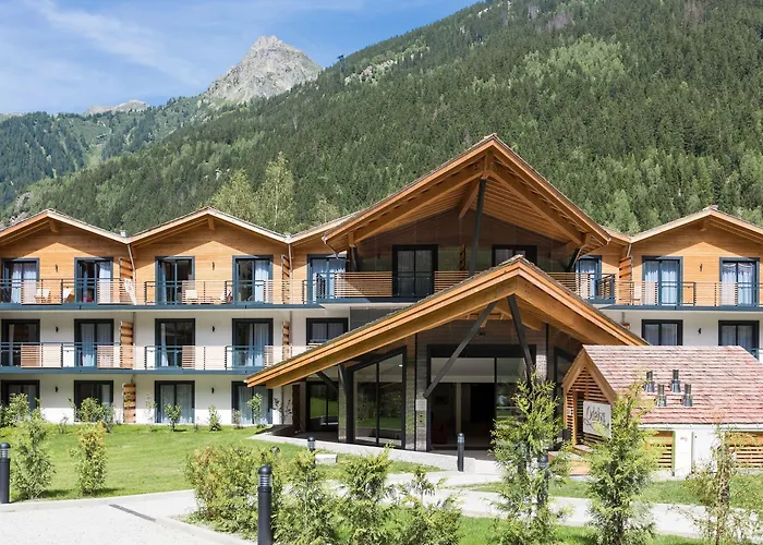 Odalys Isatis Aparthotel 4*